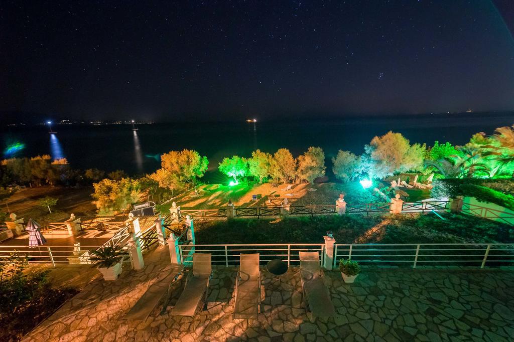 Laura Beach House أليكيس المظهر الخارجي الصورة