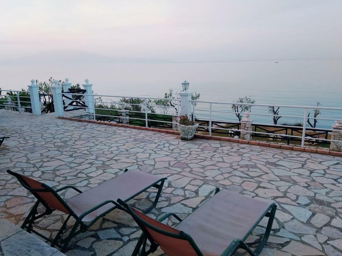 Laura Beach House أليكيس المظهر الخارجي الصورة