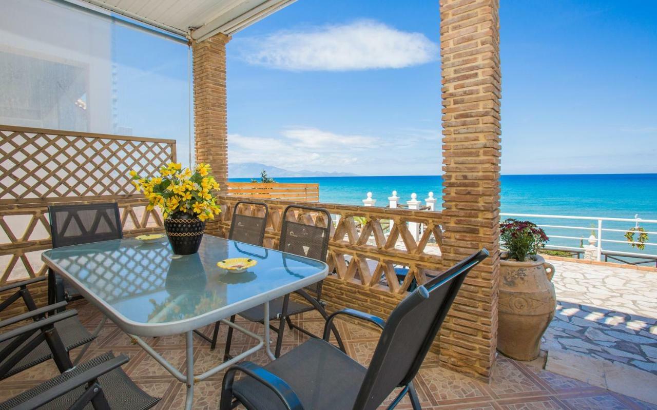 Laura Beach House أليكيس المظهر الخارجي الصورة