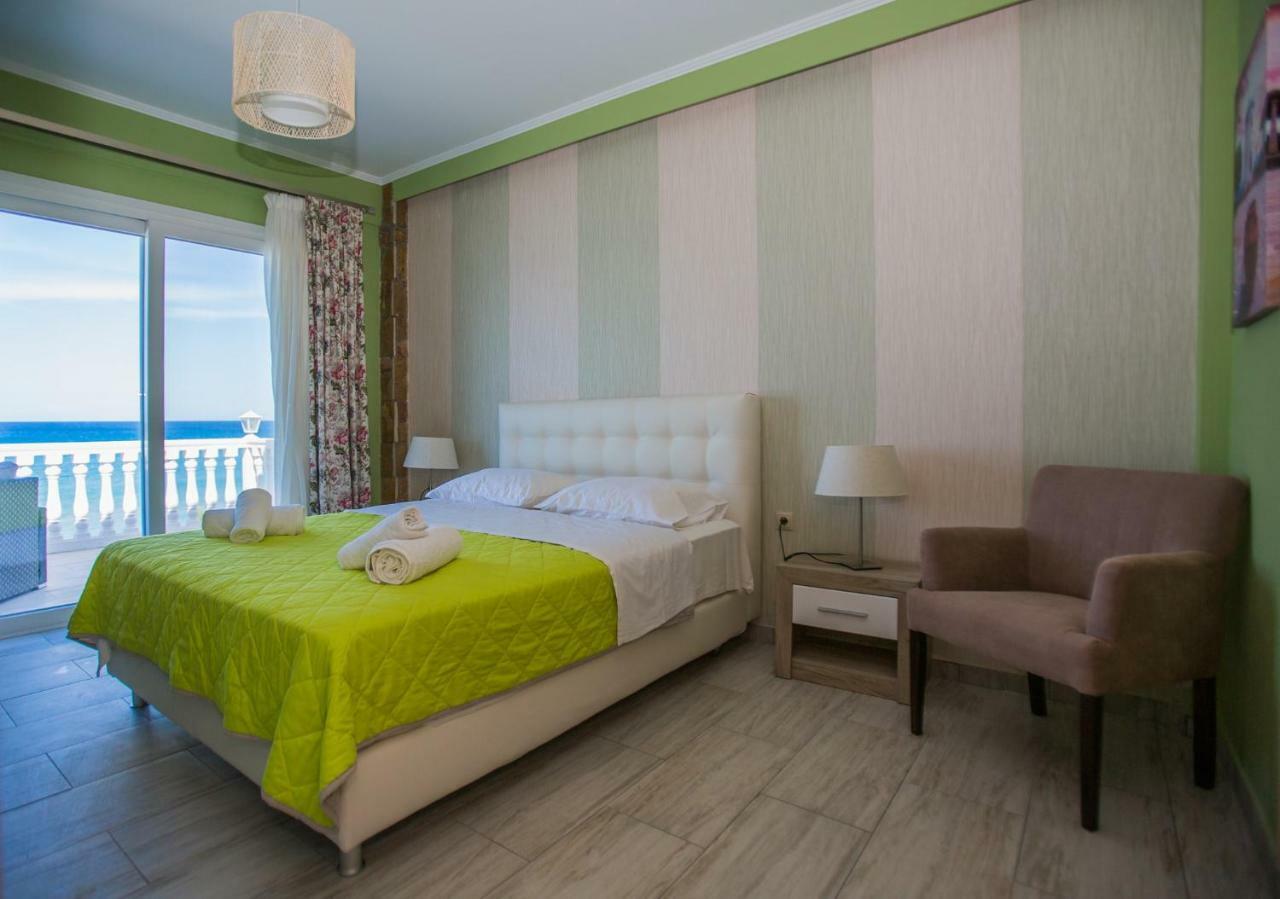 Laura Beach House أليكيس المظهر الخارجي الصورة