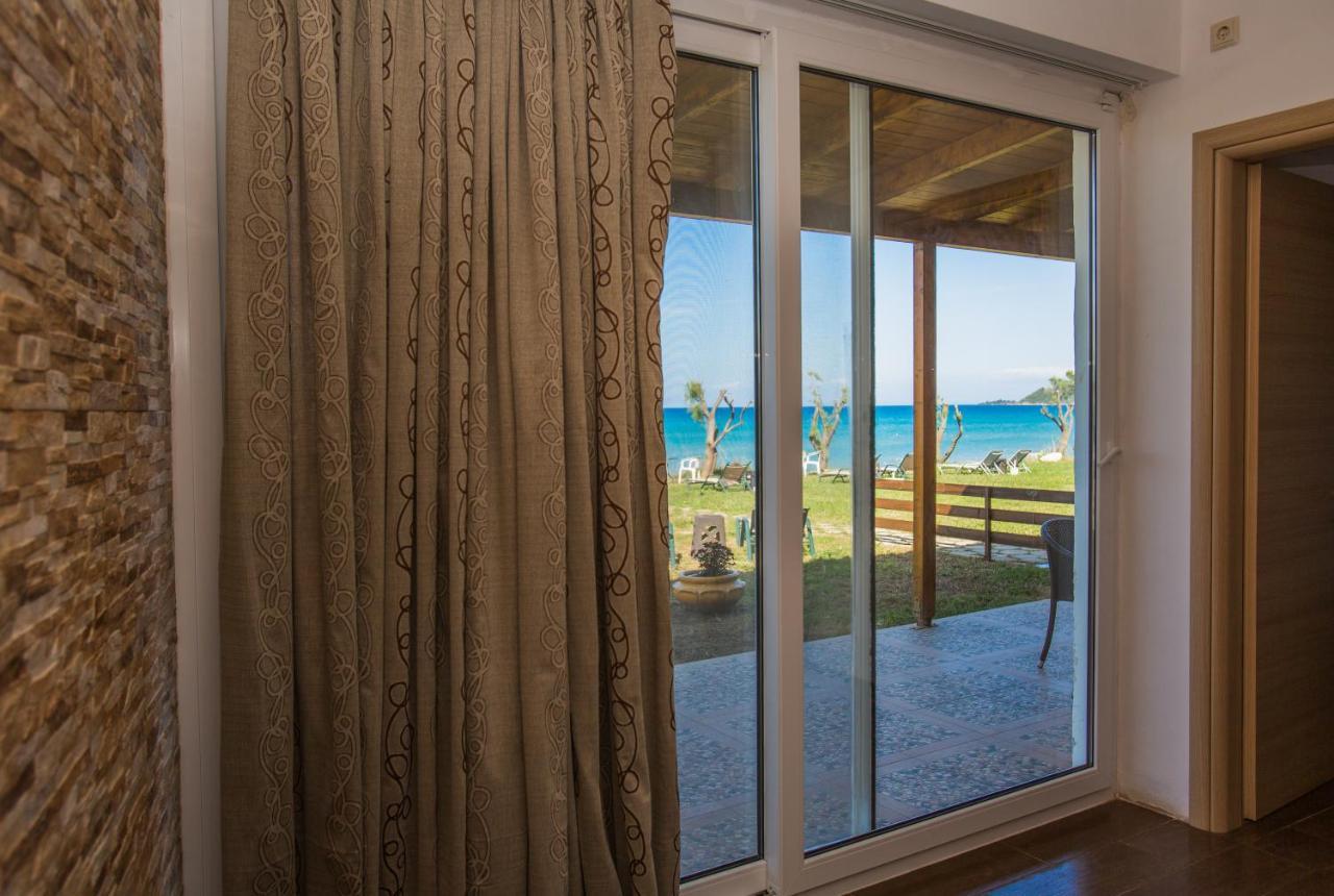 Laura Beach House أليكيس المظهر الخارجي الصورة